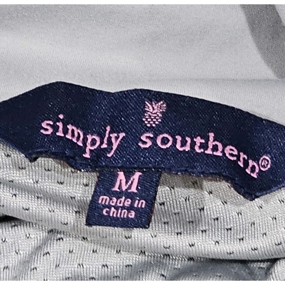 Simply Southern Gray 3.5" Lined Tech Workout Running Shorts Women's Medium - Picture 6 of 6